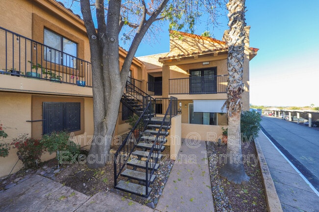 Photo - 8271 N Oracle Rd