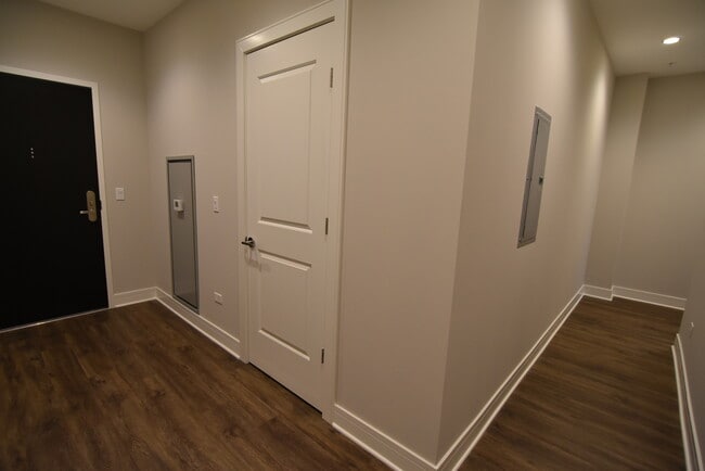 Photo - 3833 N Broadway Unit 317