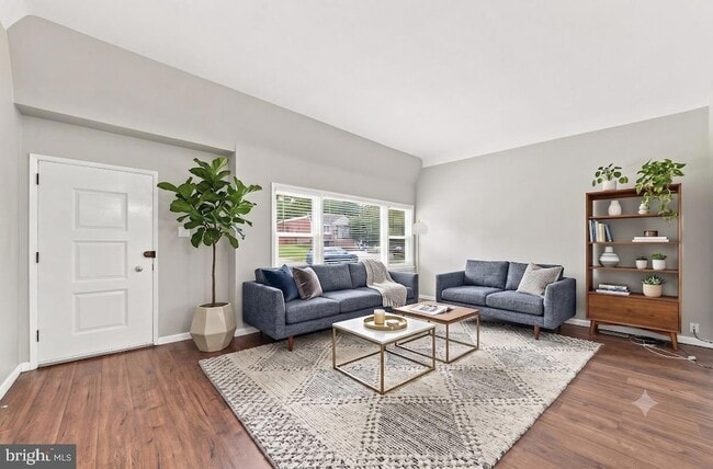 Photo - 176 Juniper Rd