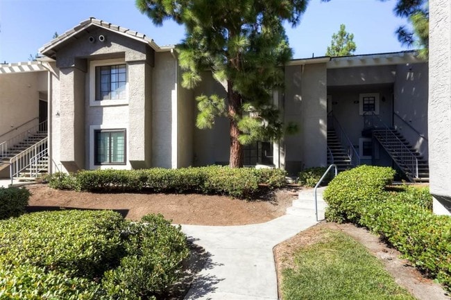Building Photo - 14972 Avenida Venusto Unit 63