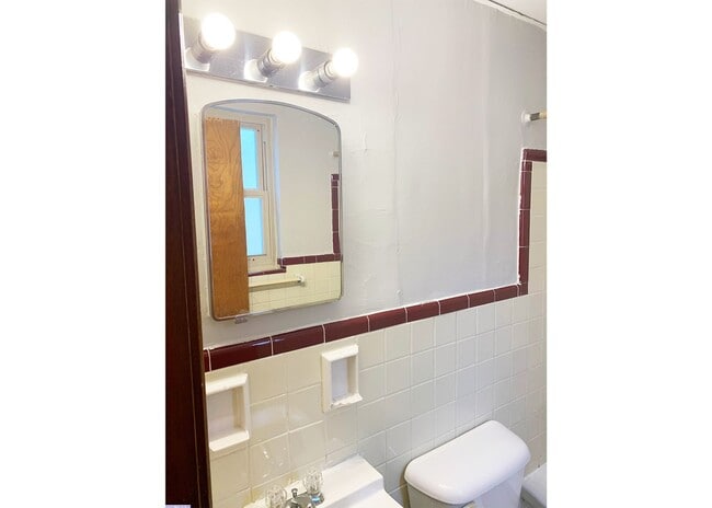 Photo - 362 Probasco St Unidad 362-E