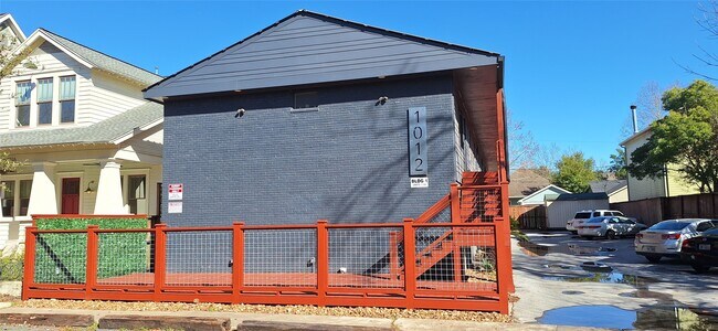 Photo - 1012 Rutland St Unidad 6