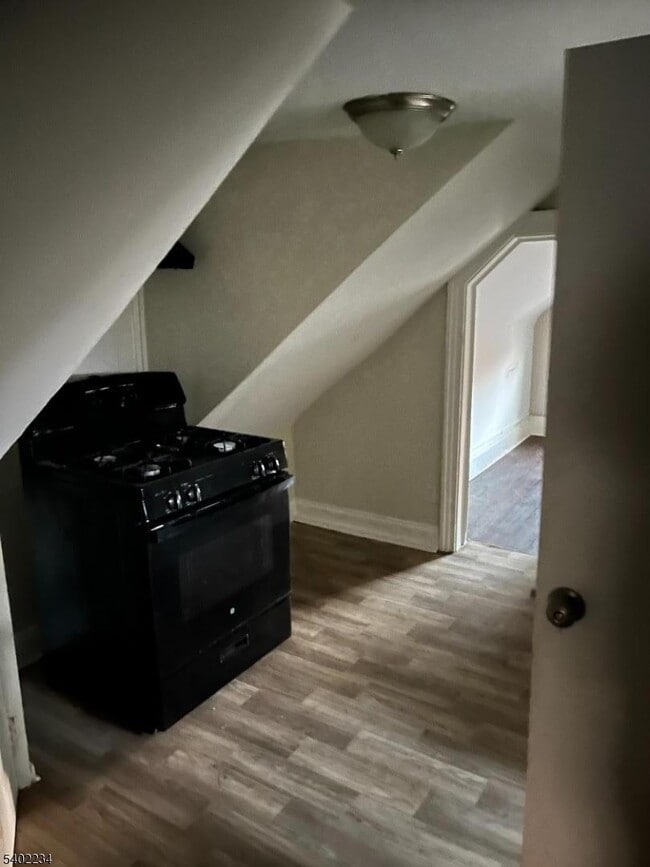 Photo - 49 Orchard St