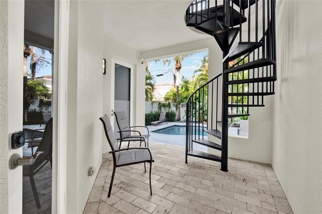 Photo - 425 N Ocean Blvd