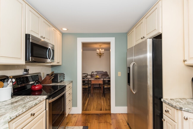 Photo - 69 Dennett St