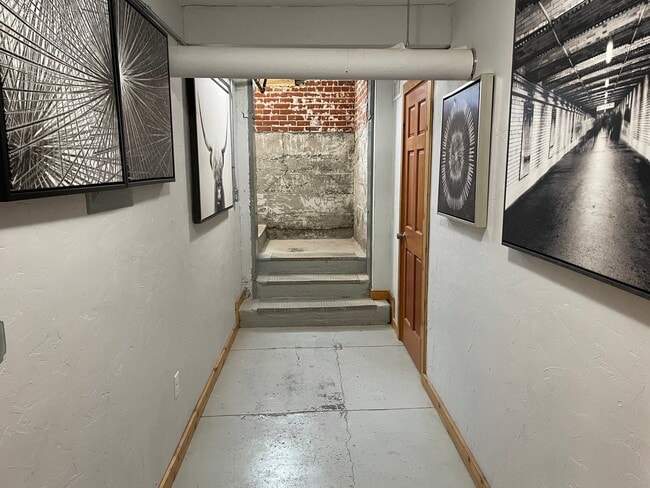 418 W Callender St Unidad 4
