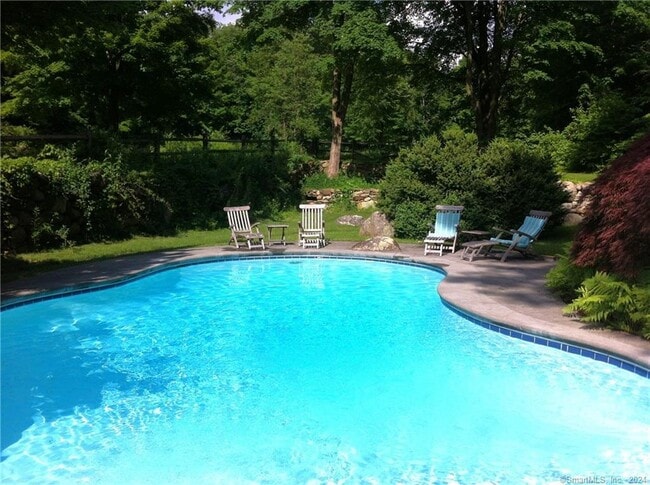 Photo - 168 Long Ridge Rd