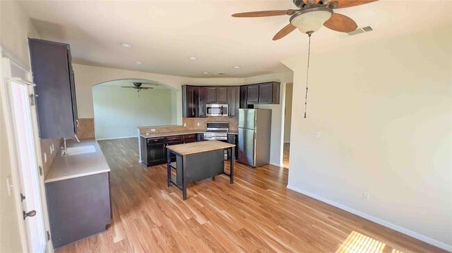 Photo - 709 Rusk Rd
