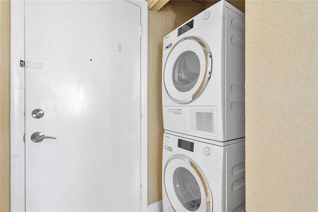 Photo - 1401 S Ocean Dr Unit 301