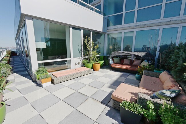 Photo - 2 2nd St Unidad 4001