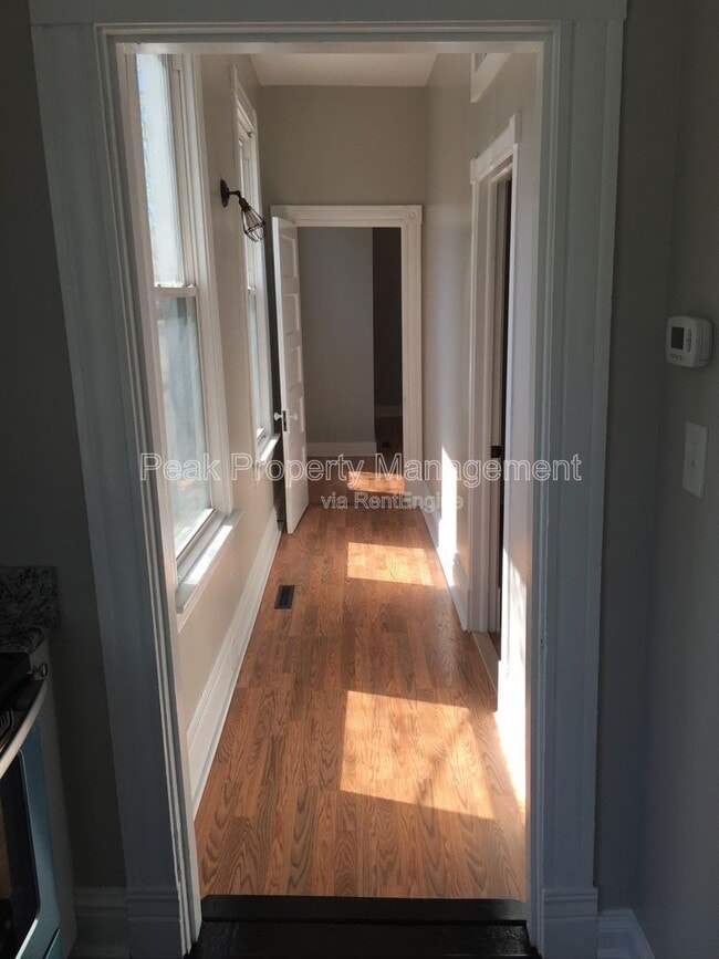 Photo - 2901 Ellwood Ave Unidad 1