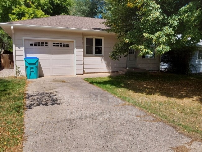 Photo - 1130 W Myrtle St