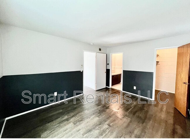 Photo - 9971 Chateau Roi Dr