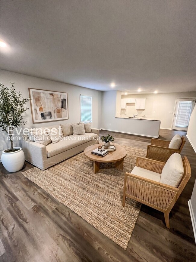 Photo - Lovely 3-Bedroom Home with Great Spaces / Pet-Friendly / Available Now!