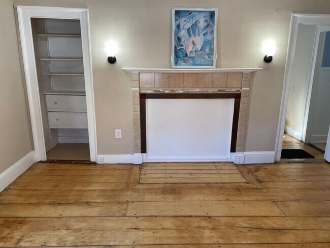 Photo - 46 Dummer St Unidad 1