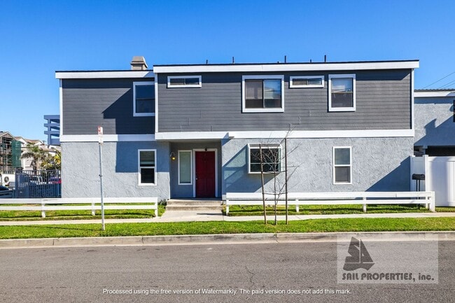 Photo - 502 12th St Unit Front