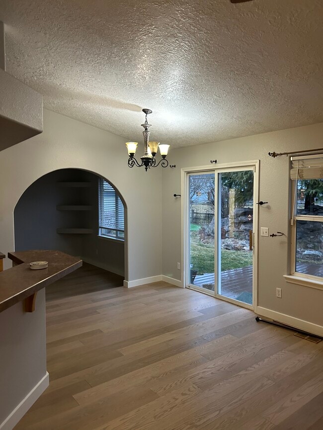 Photo - 3720 E Presidential Dr