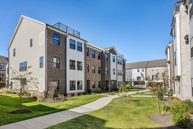 Photo - 406 Golden Haze Aly