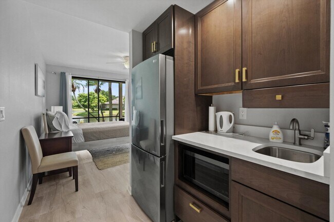 Photo - 11842 Pebblewood Dr Unit 102