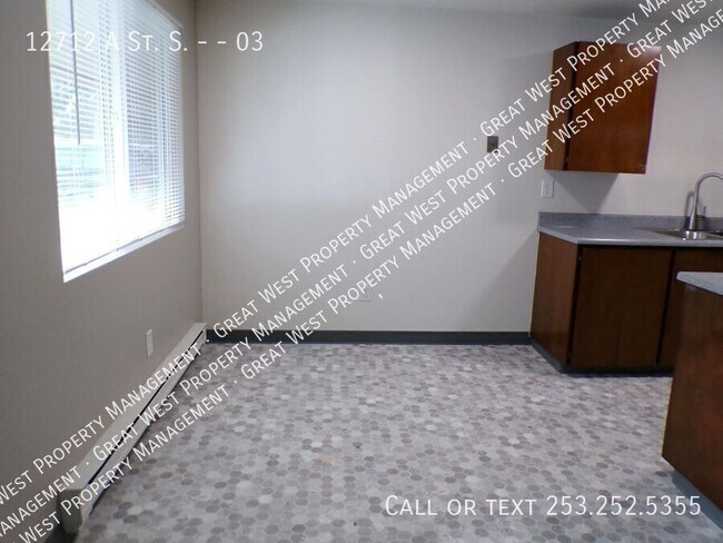 Photo - 12712 A St S Unit 03