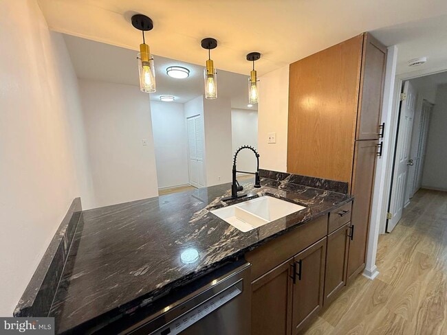 Photo - 150 Berwick Pl Unit 22A