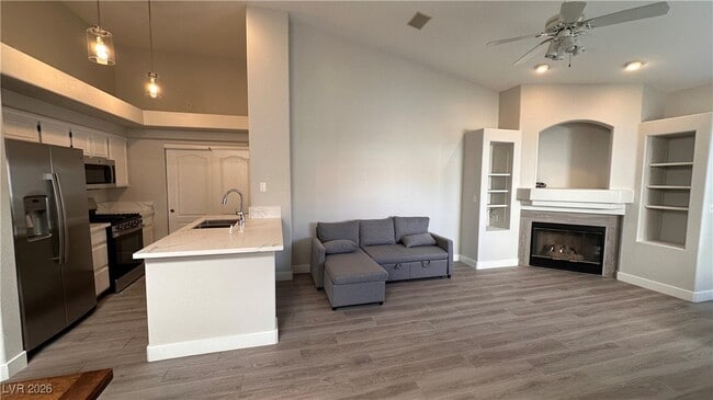 Photo - 5252 Island Chain Rd