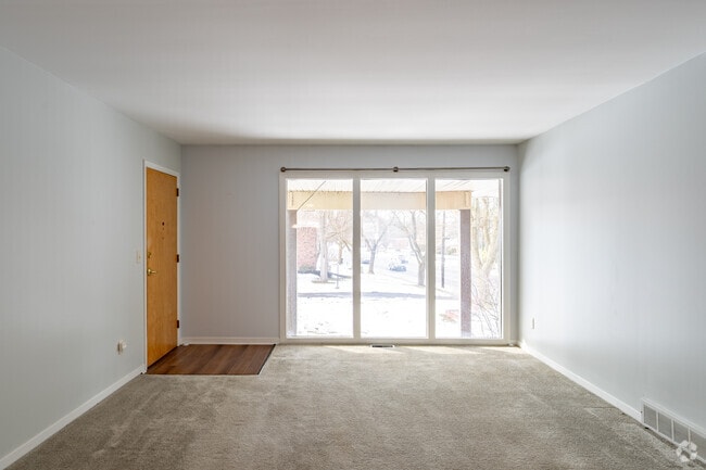 2BR, 2BA - 1,100SF - Living and Dining Area