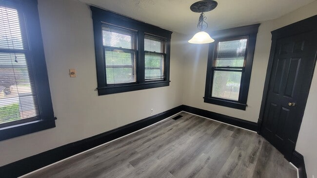 Photo - 84 Bittman St Unit UP