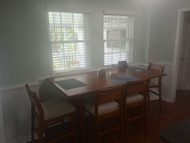 Photo - 518 Ridgecliff Ct