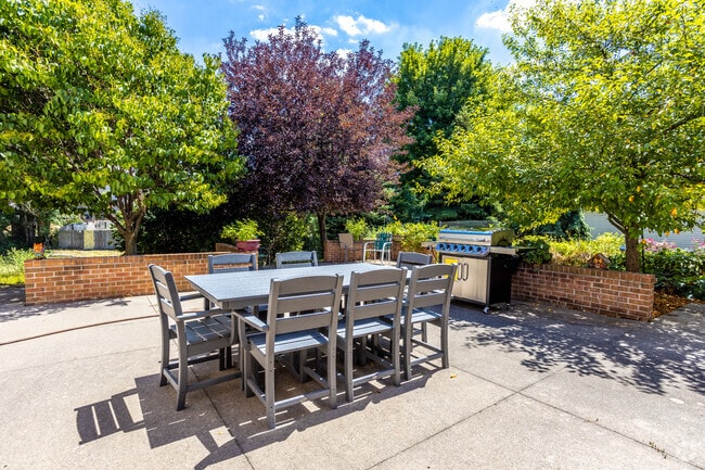 SUGAR CREEK APARTMENTS