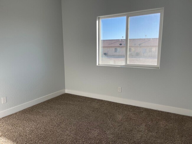 Photo - 3 Bedroom in Pahrump Unit 2