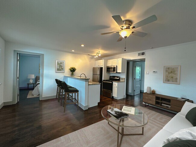 Building Photo - 4633 Fairmount St Rental