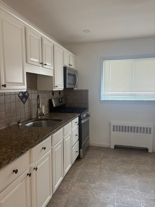 49 Catalpa St Unidad N/A