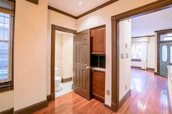 Photo - Charming Three Bed Point Breeze Townhome