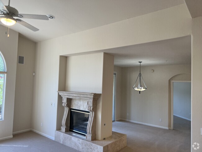 Building Photo - 20802 N Grayhawk Dr Rental