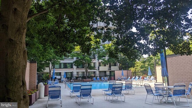 Photo - 4501 Arlington Blvd Unit 219