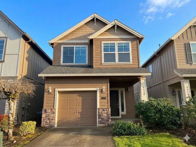 Building Photo - Gorgeous Single Family home in great condition with private patio - $500 Move in incentive