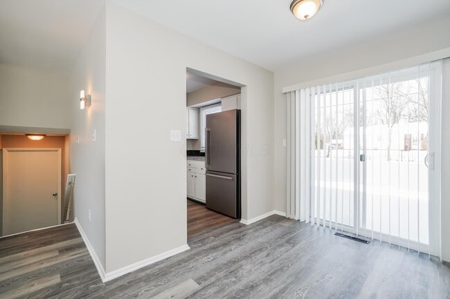 Photo - 6373 Faircrest Rd