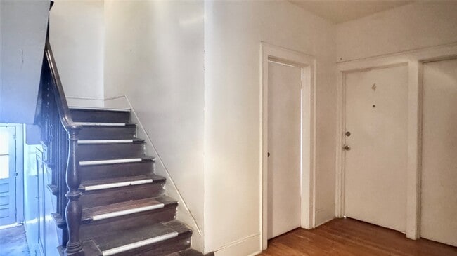 Building Photo - 3902 Dallas St Unit True