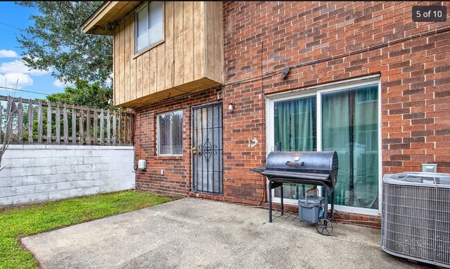 Photo - 100 Lewis Dr Unit C