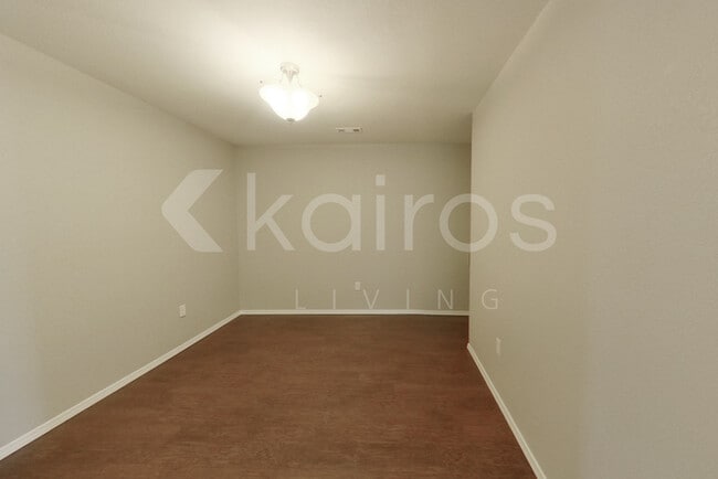 Photo - 3903 Thomas St