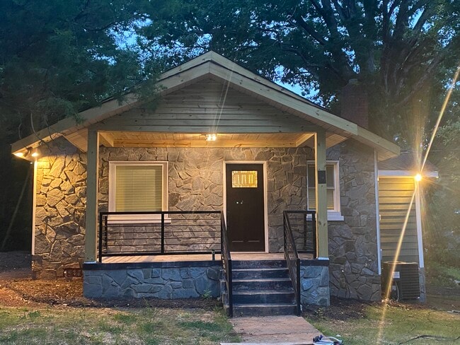 Photo - 19 Hall St