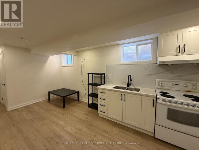 Photo - 61 Jeffcoat Dr