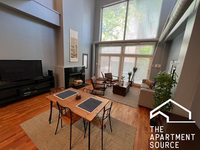 Photo - 1760 W Wrightwood Ave Unit 1