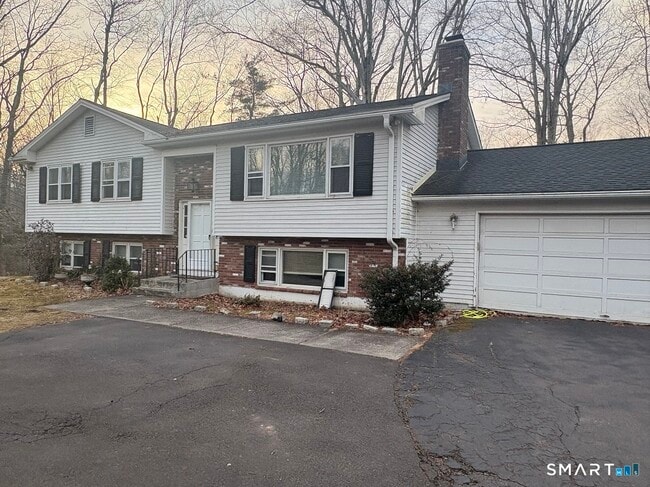 Building Photo - 1840 Shepard Ave