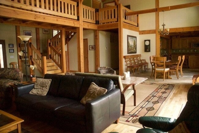 Photo - Exquisite fully furnished home!