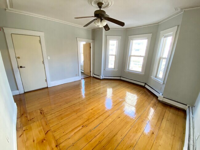 Photo - 1564 Tremont St Unit 4br1ba