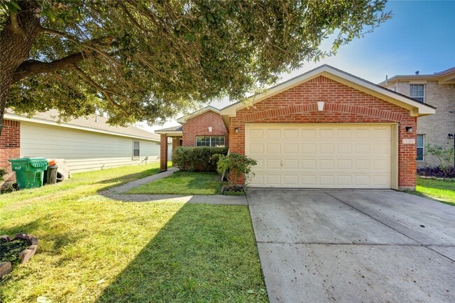 Building Photo - 15507 Western Skies Dr