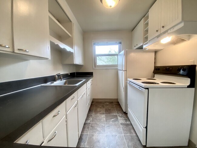 Photo - Edgecliff