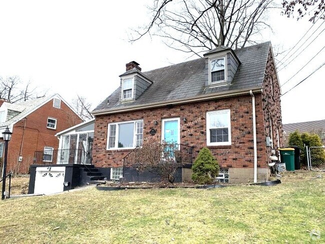 Building Photo - 900 Oakside Ln Rental